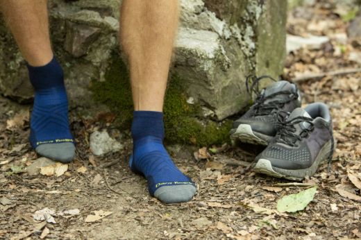 Bilde av Darn Tough Run - 1-4 Blå